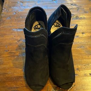 Worn 2x 8.5 Fergicious open toe suede booties